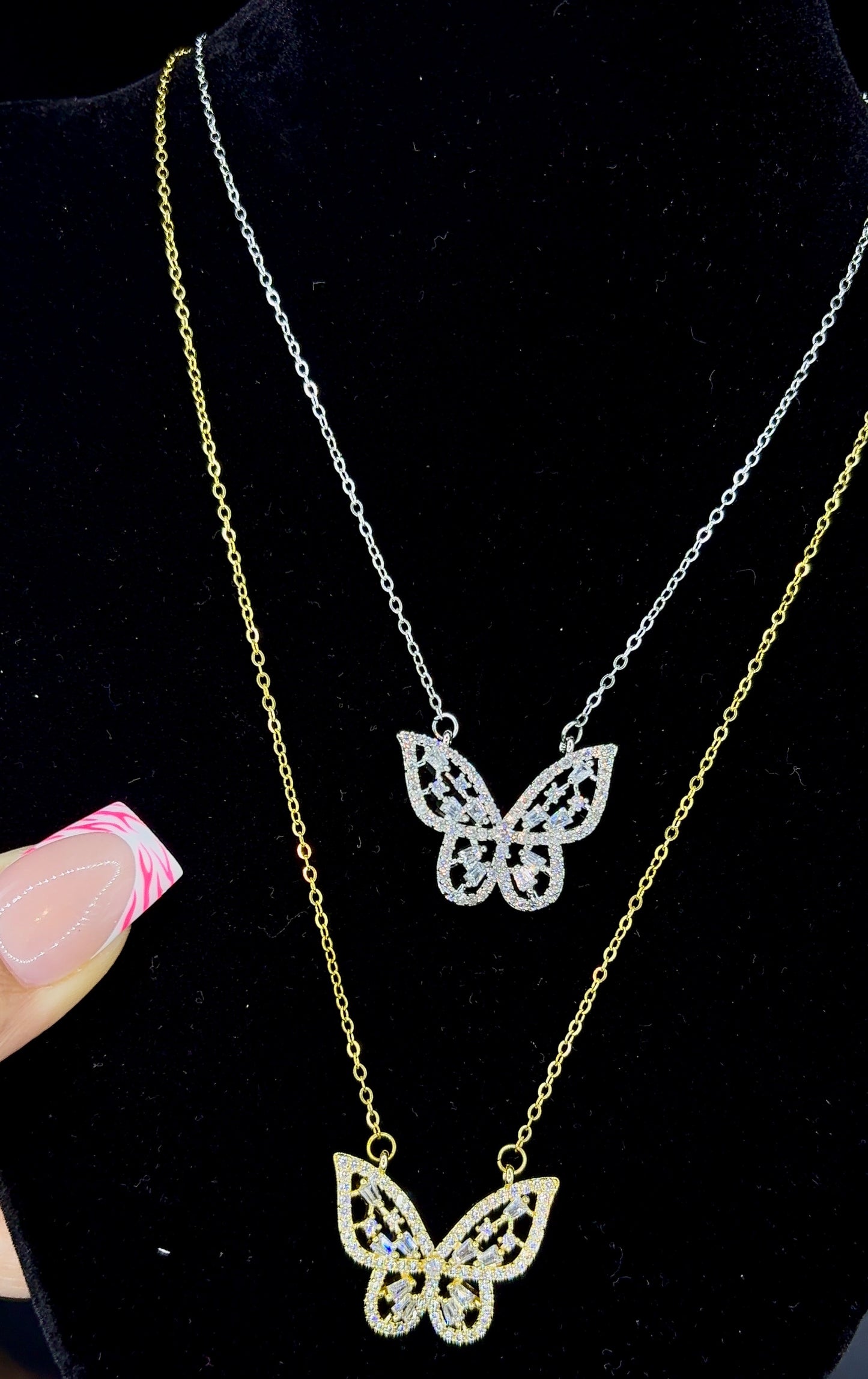 DAINTY BUTTERFLY NECKLACE