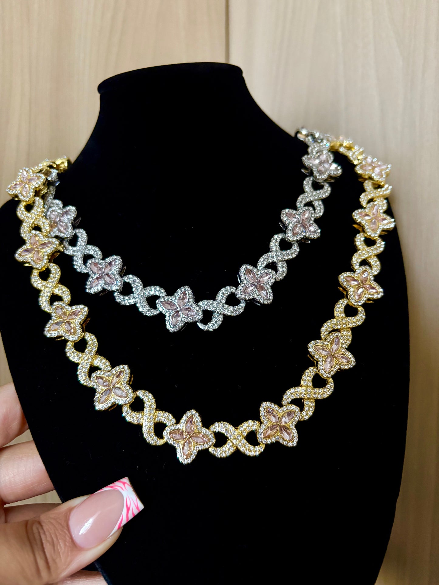 PINK CLOVER INFINITY NECKLACE