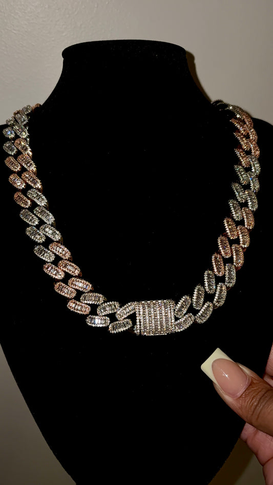 LUXE LOCK CUBAN CHAIN