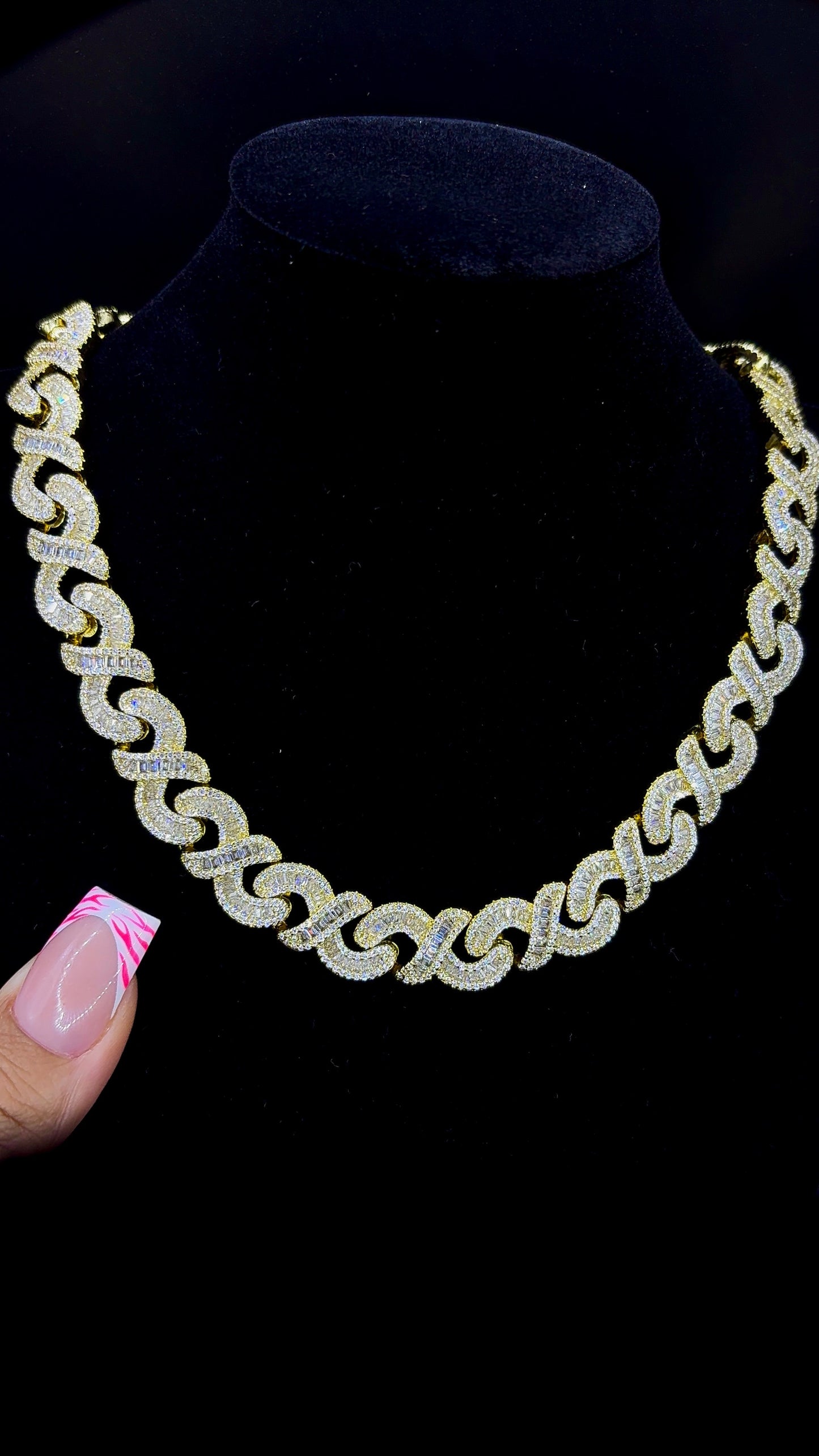 INFINITY CUBAN NECKLACE
